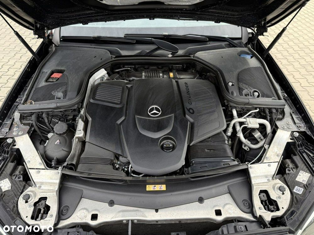 Mercedes-Benz Klasa E 400 d 4Matic 9G-TRONIC AMG Line - 41