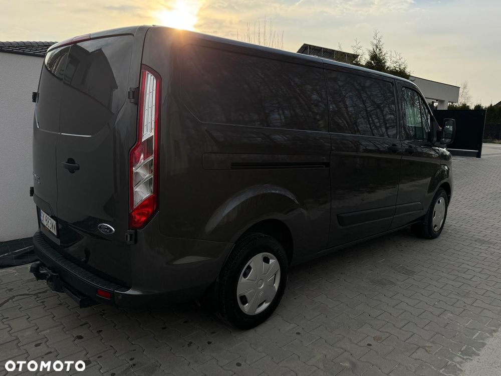 Ford TRANSIT CUSTOM - 18