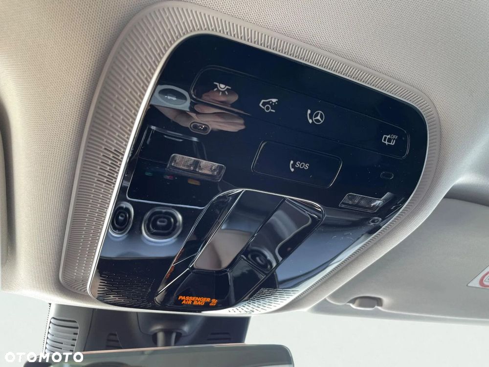 Mercedes-Benz GLC - 30