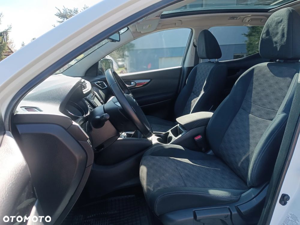 Nissan Qashqai 1.5 dCi N-Connecta - 25