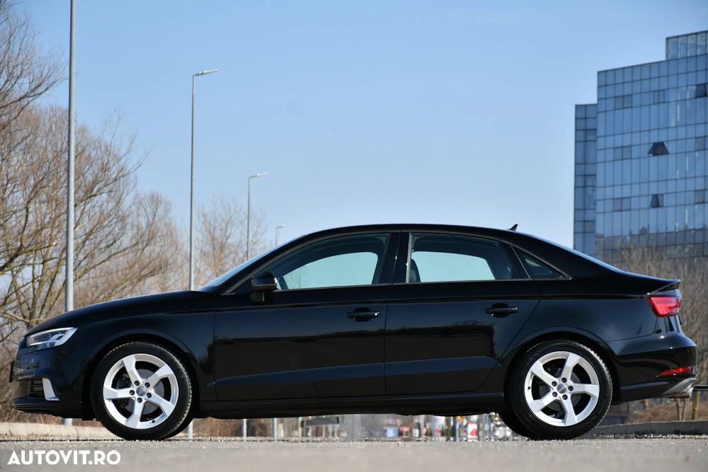 Audi A3 30 TDI sport - 12
