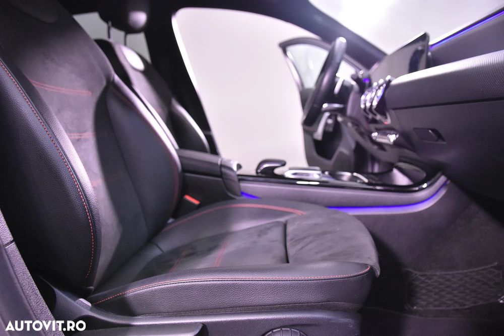 Mercedes-Benz A 250 e Sedan 8G-DCT AMG Line - 12