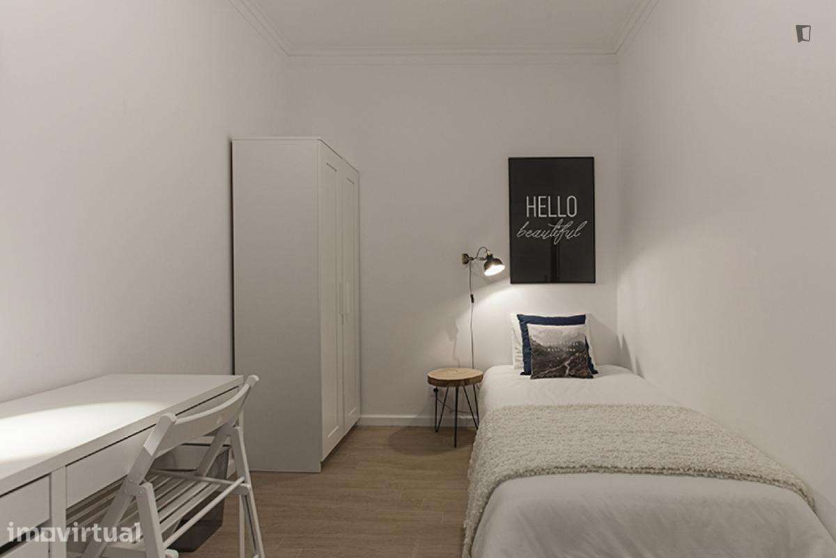 Quarto - localizado em Lumiar Lisbon - Grande imagem: 4/18