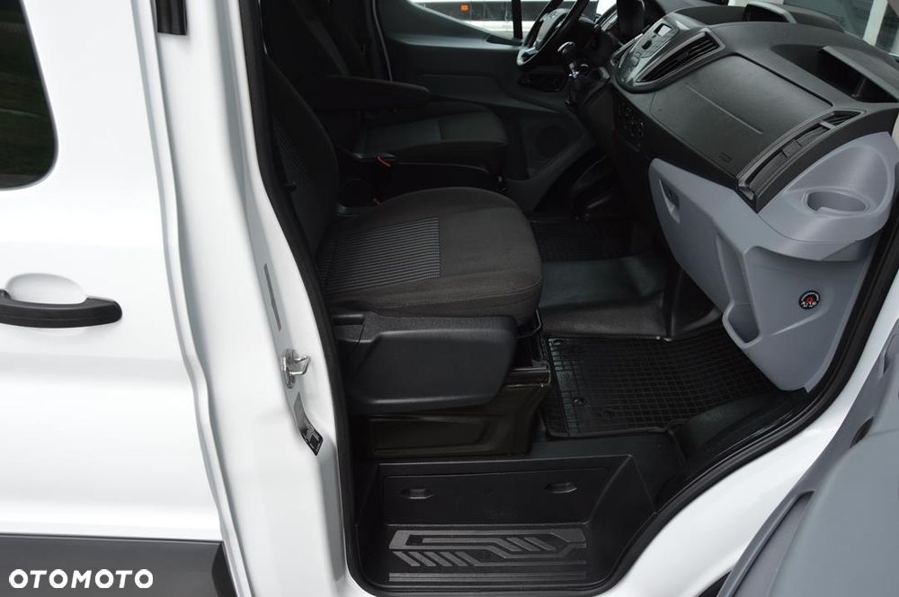 Ford Transit - 24