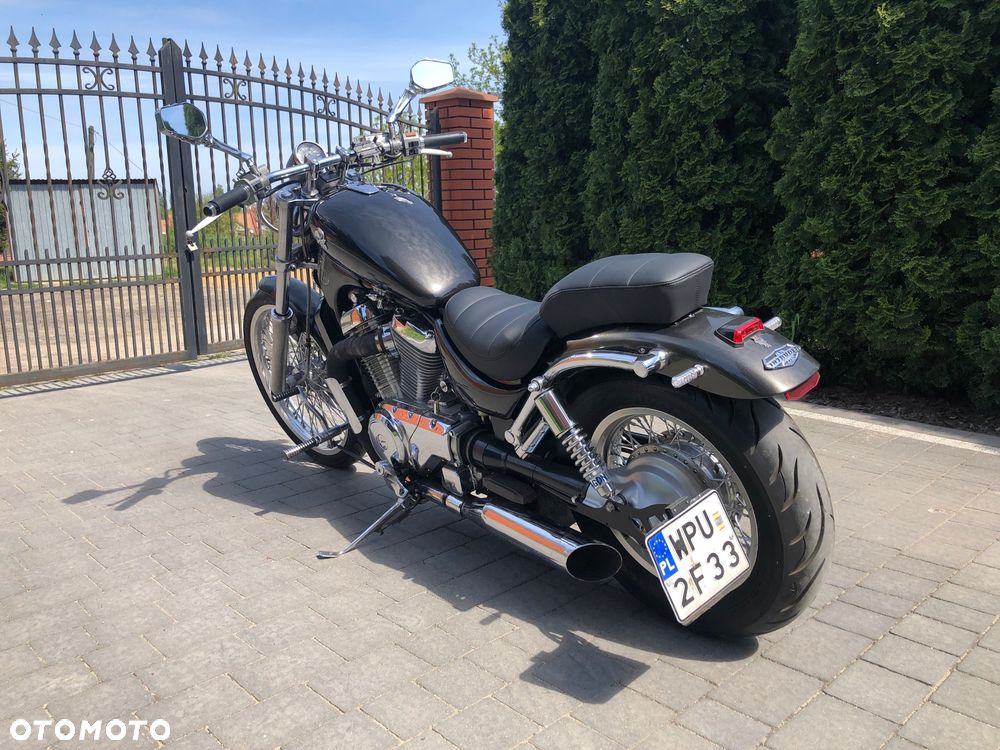 Suzuki Intruder - 7