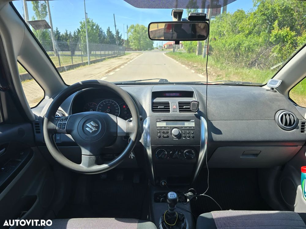 Suzuki SX4 1.6L DDIS 4WD GLX - 1