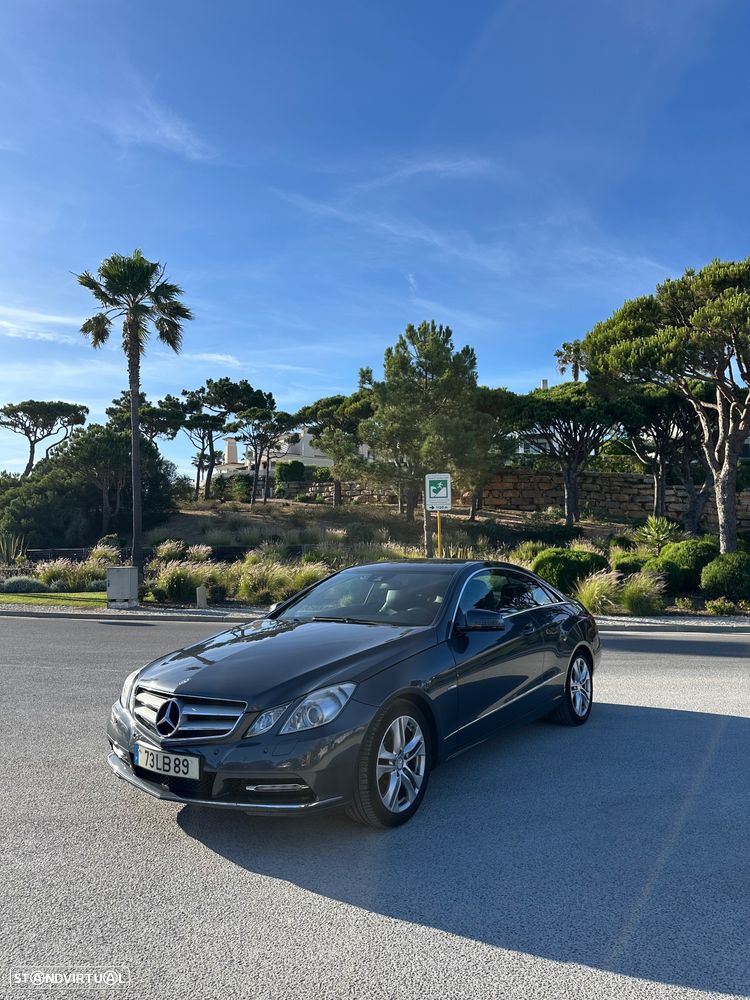 Mercedes-Benz E 200 CGi Avantgarde BlueEfficiency - 2