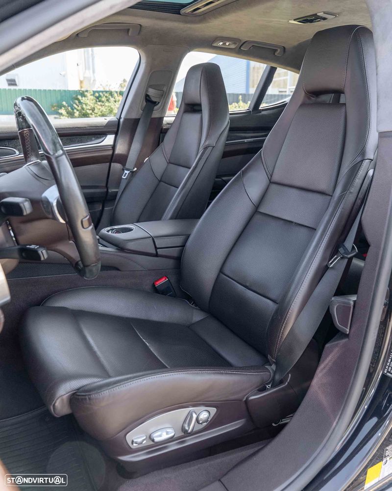 Porsche Panamera 4S PDK - 15