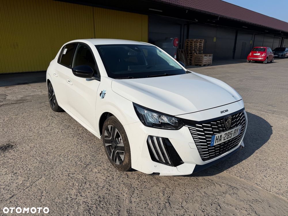 Peugeot 208 Benzin 100 Allure - 2