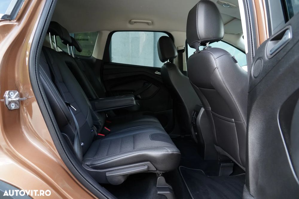 Ford Kuga 2.0 TDCi 4x4 Aut. Titanium - 8
