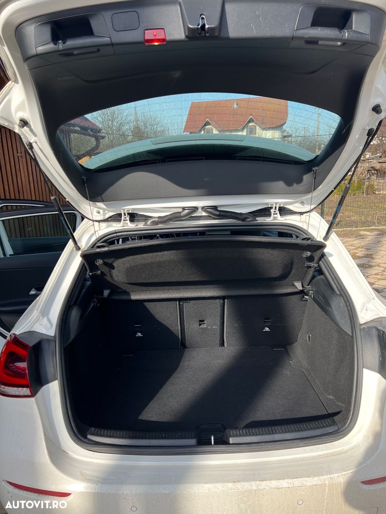 Mercedes-Benz A 180 d 7G-DCT - 12