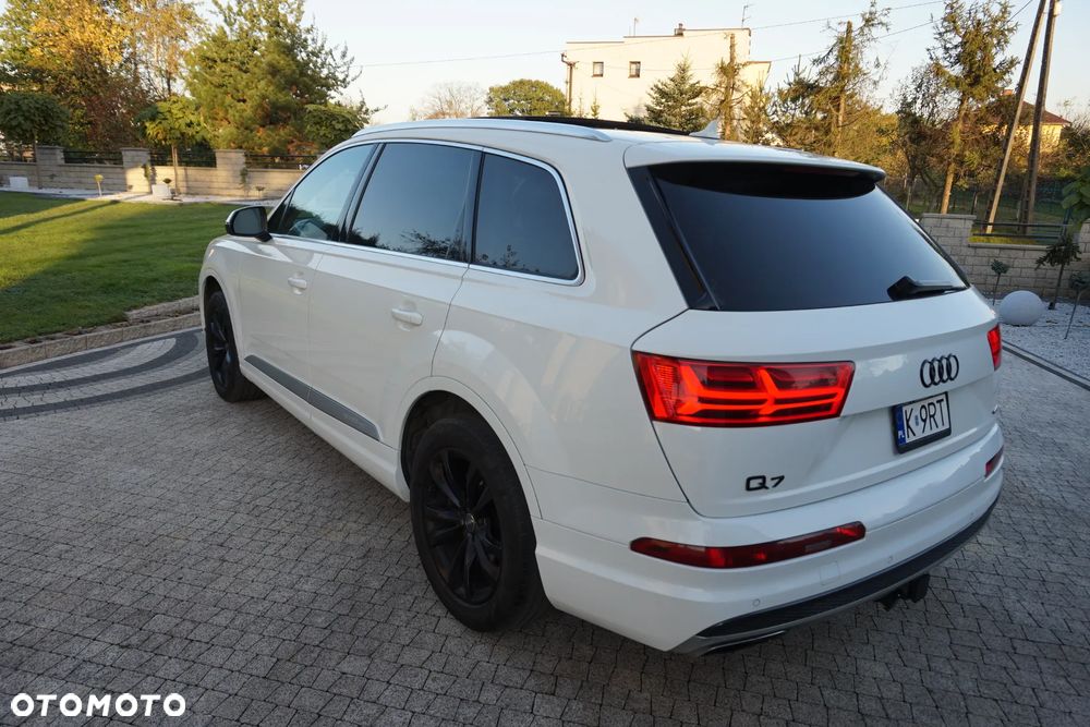 Audi Q7 - 12