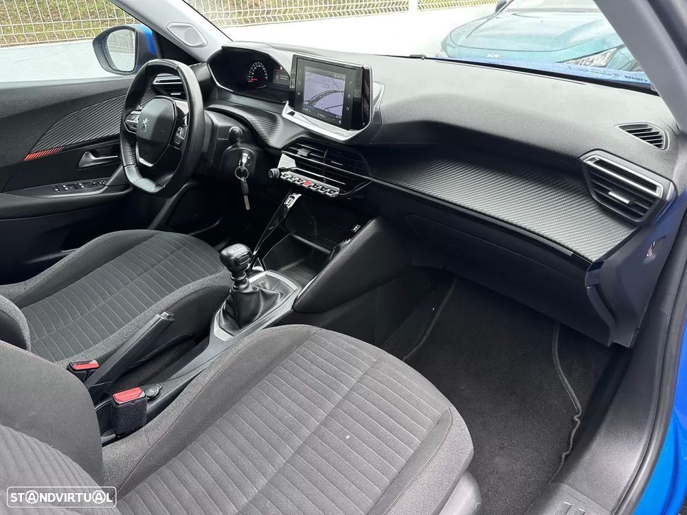 Peugeot 2008 1.2 PureTech Allure Pack - 26