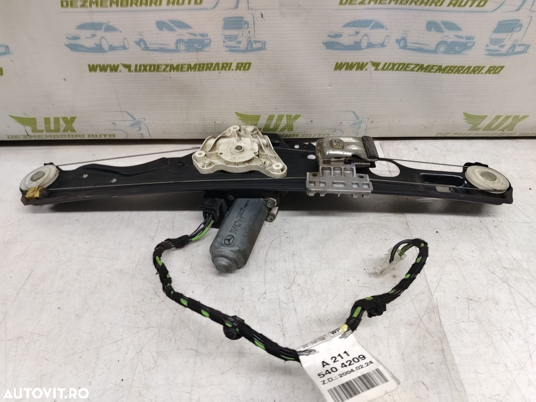 Macara stanga spate A2117300146 Mercedes-Benz E-Class W211 [facelift] - 3