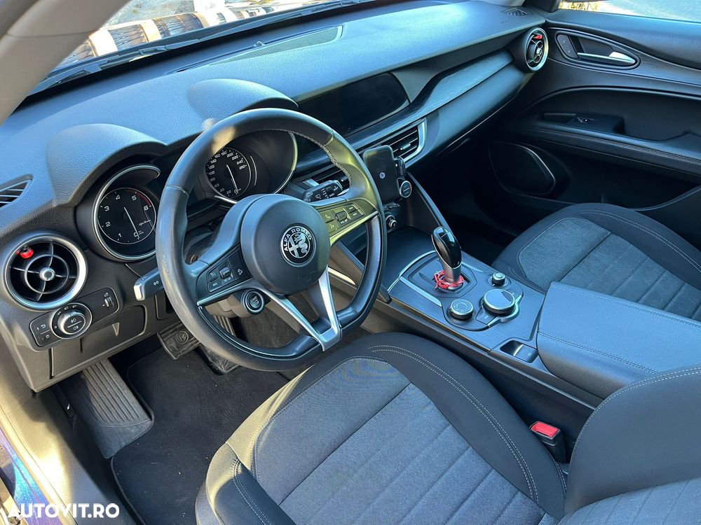 Alfa Romeo Stelvio 2.2 JTDM - 6