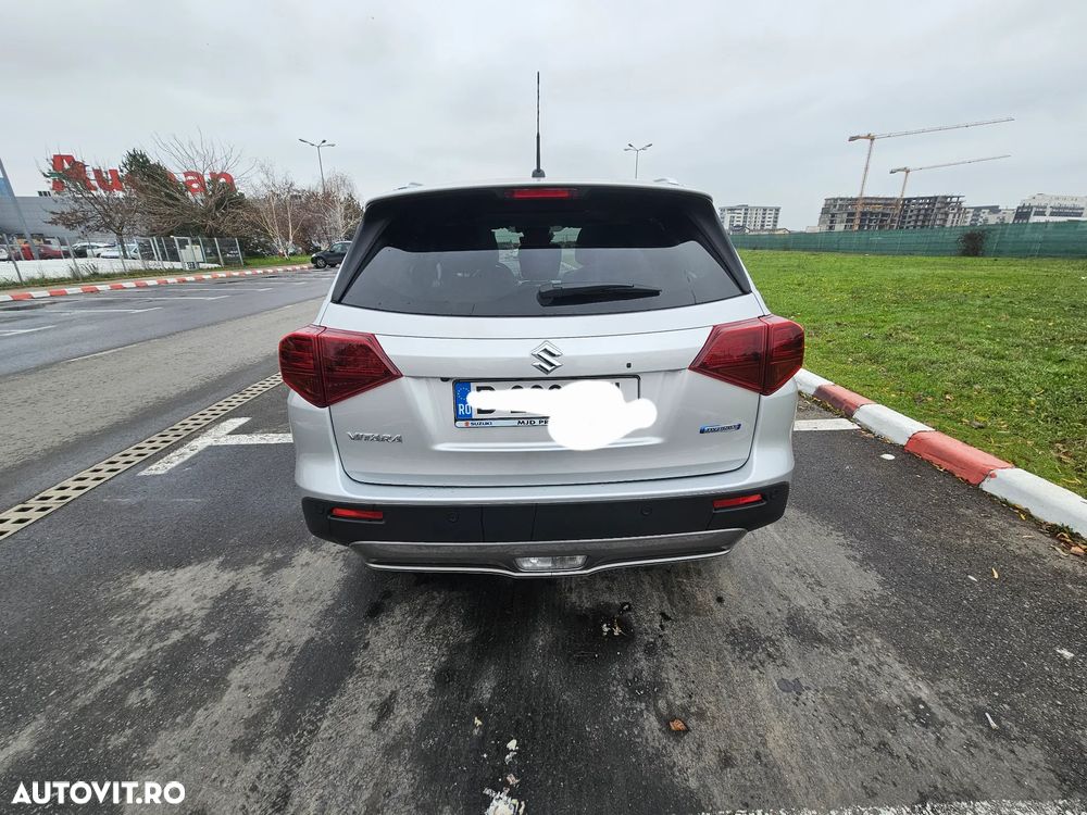 Suzuki Vitara 1.4 Boosterjet MHEV Luxus - 2