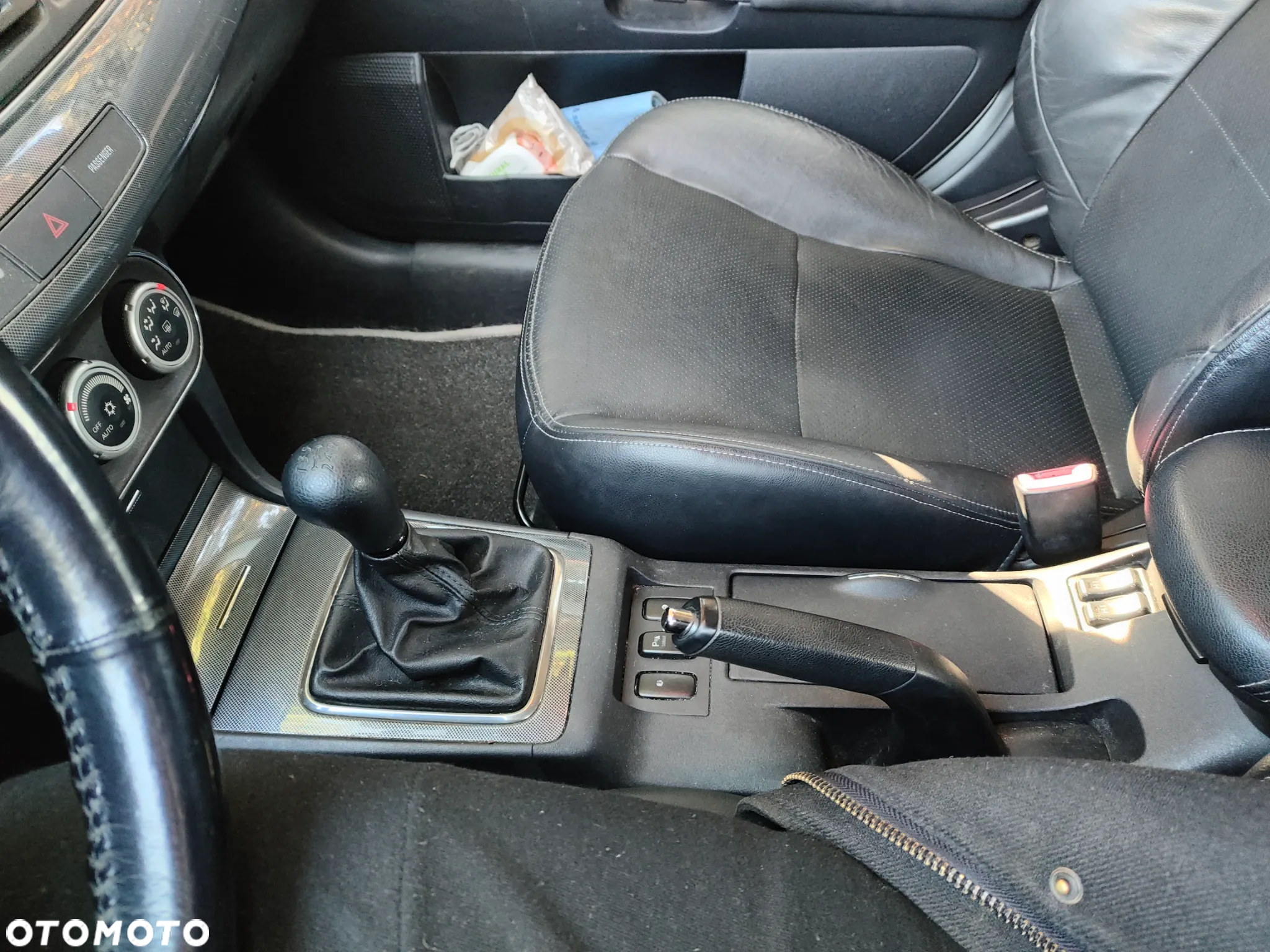 Mitsubishi Lancer 1.8 Intense - 22