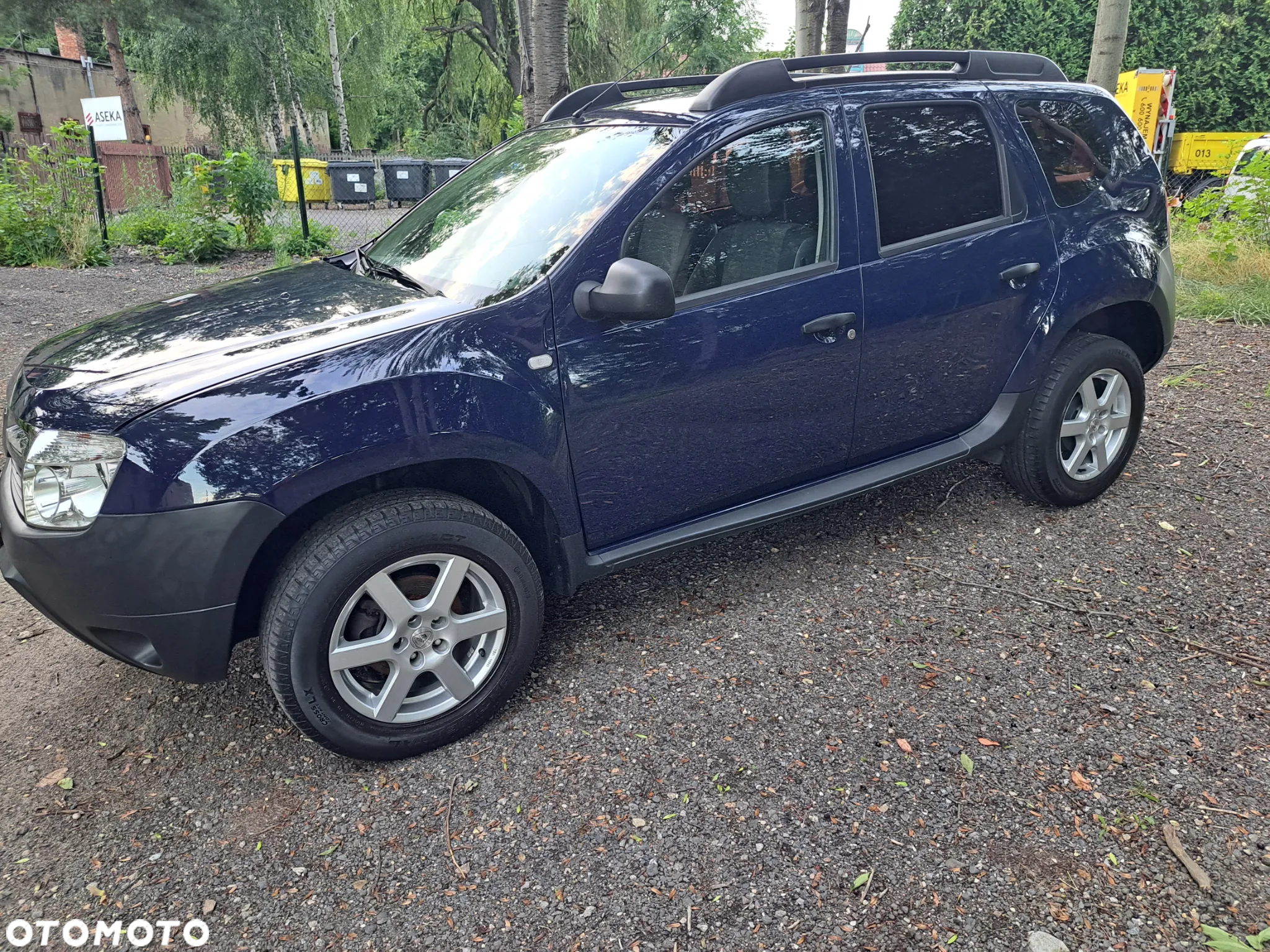 Dacia Duster 1.6 16V 4x2 Laureate - 35