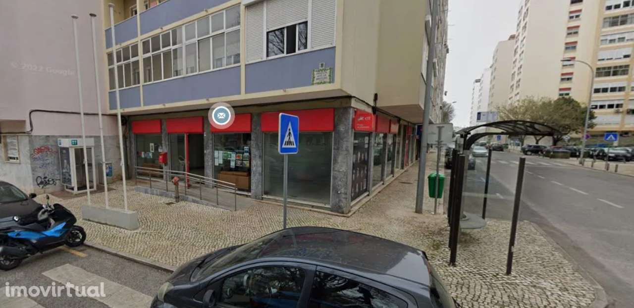 Fantástico apartamento T4 mobilado, equipado e decorado, na Venda Nova - Grande imagem: 3/19