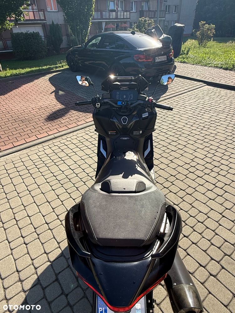 Yamaha Tmax - 7