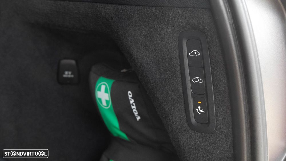 Volvo XC 90 2.0 T8 PHEV Inscription AWD - 13