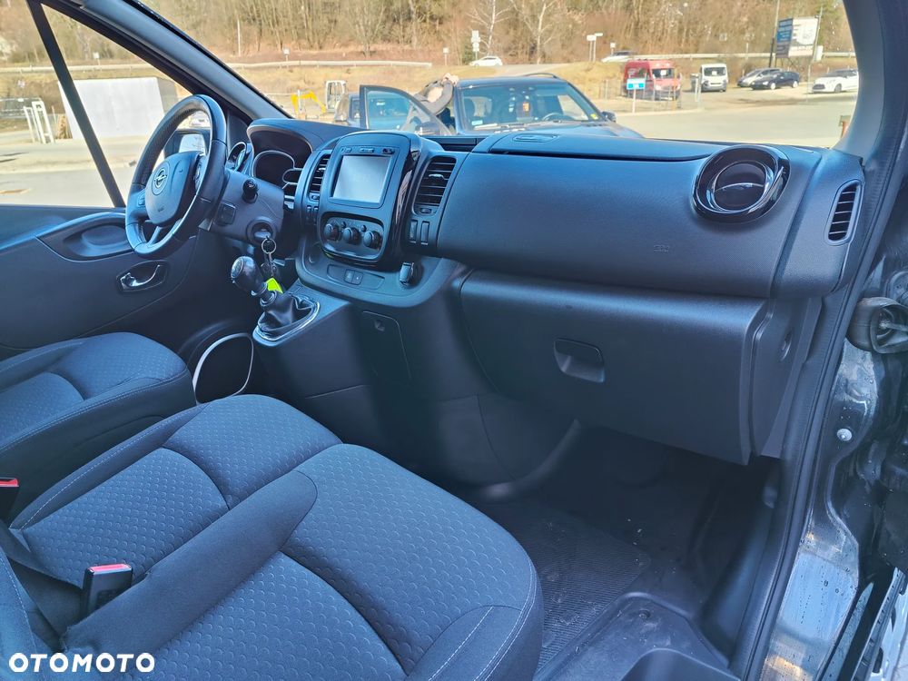 Opel Vivaro - 26