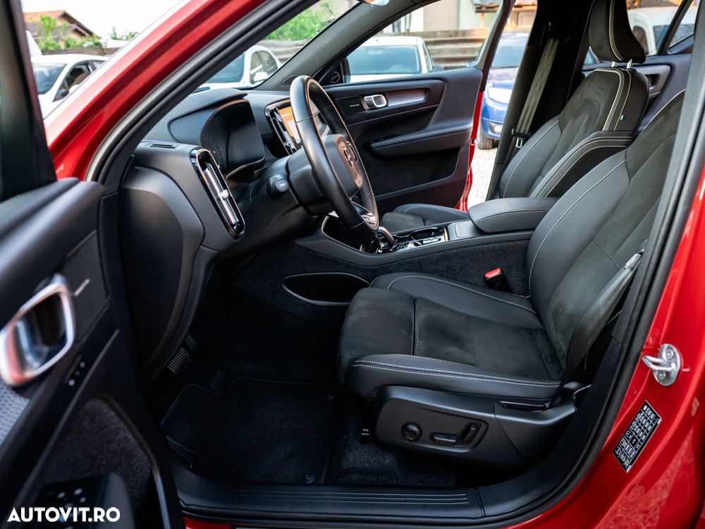 Volvo XC 40 B4 AT8 AWD Mild Hybrid R-Design - 23