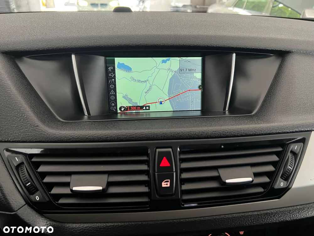 BMW X1 sDrive16d xLine - 36