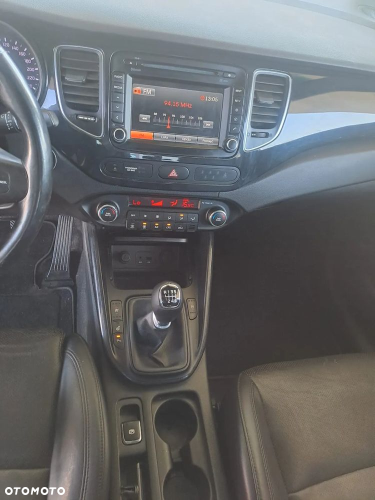 Kia Carens 1.7 CRDi XL 7os - 12