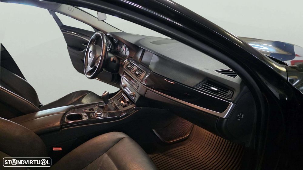 BMW 520 d Luxury Line - 11