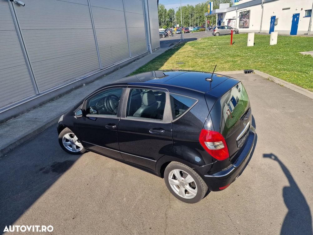 Mercedes-Benz A 180 - 31