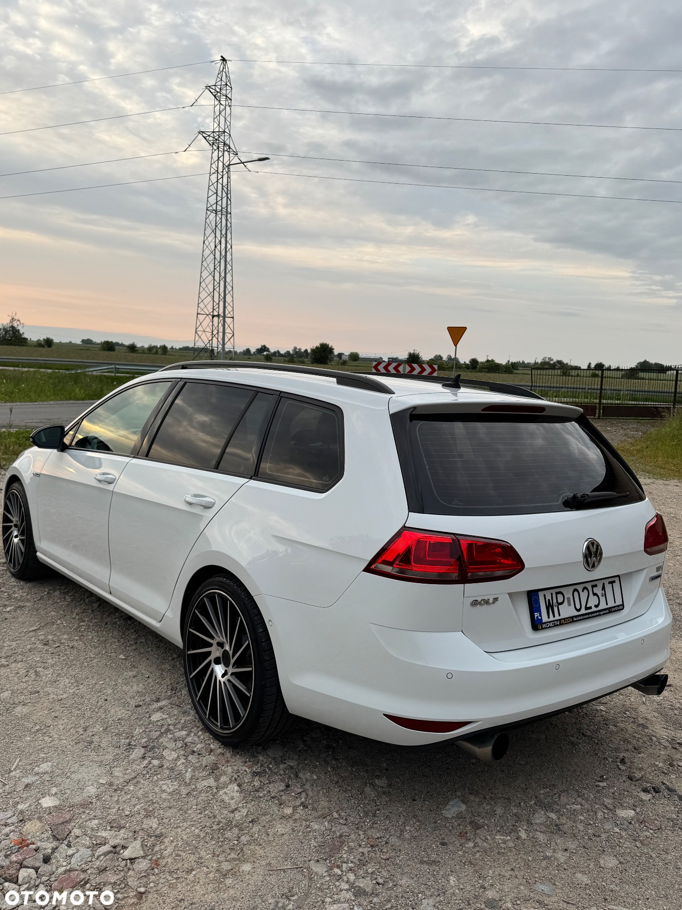 Volkswagen Golf 1.6 BlueTDI Comfortline - 9