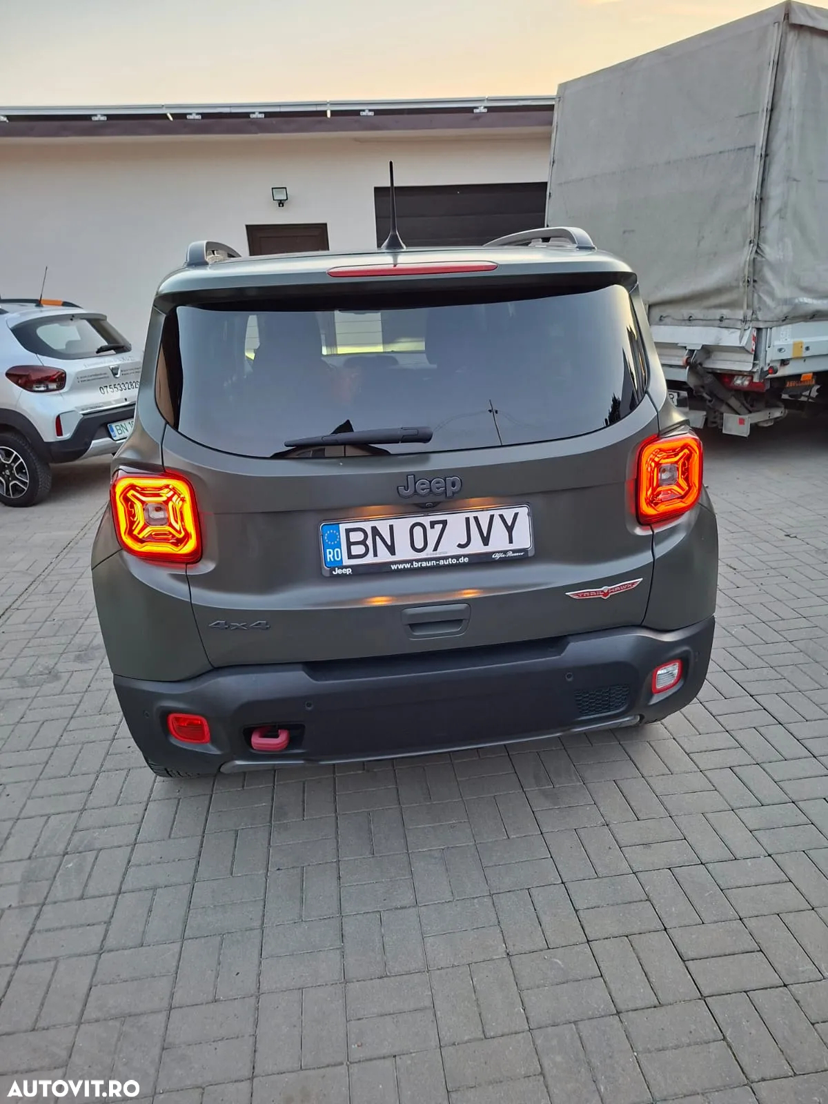 Jeep Renegade 2.0 M-Jet 4x4 AT Trailhawk - 6