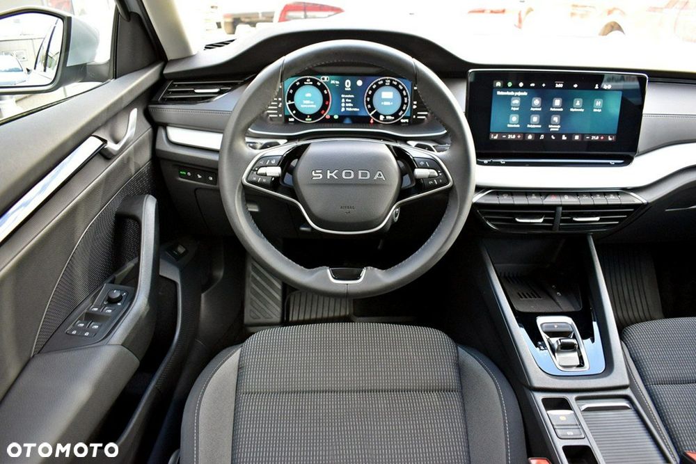 Skoda Octavia 1.5 TSI mHEV Selection DSG - 14