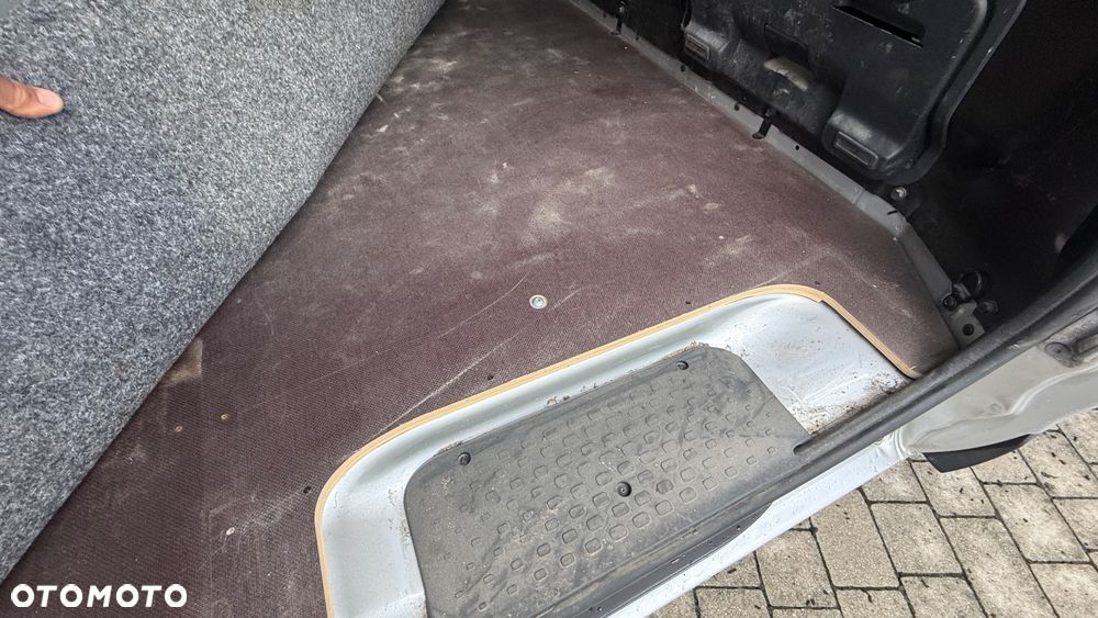 Renault Trafic - 18