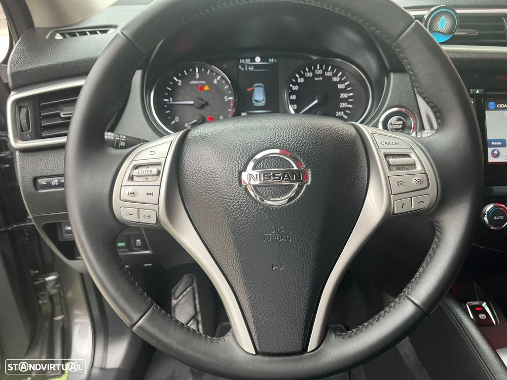 Nissan Qashqai 1.6 dCi Xtronic ACENTA - 24