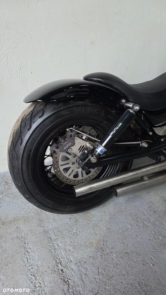 Suzuki Intruder - 21