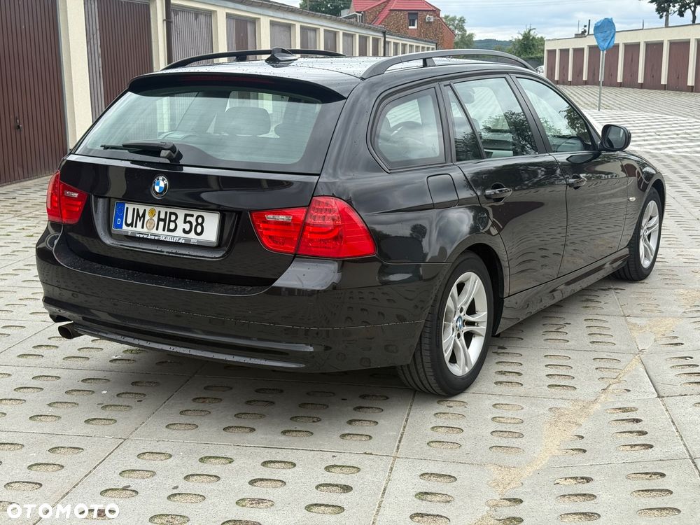 BMW Seria 3 318i Touring Edition Exclusive - 4