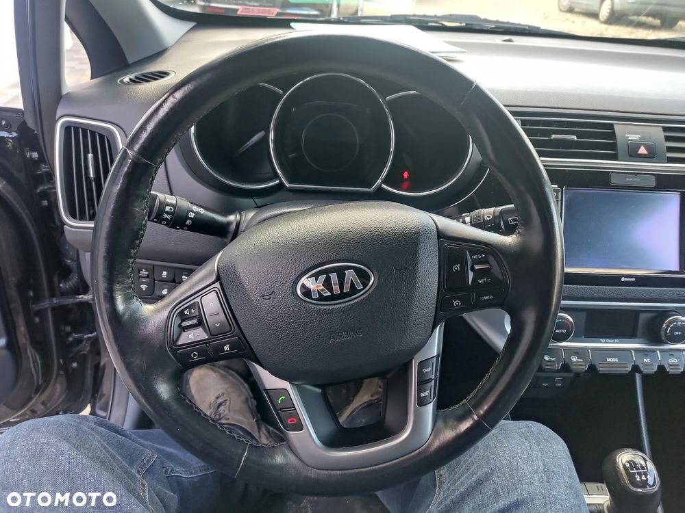 Kia Rio - 17