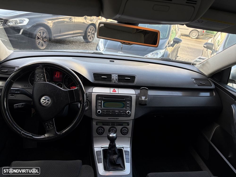 VW Passat 1.9 TDi Confortline - 5