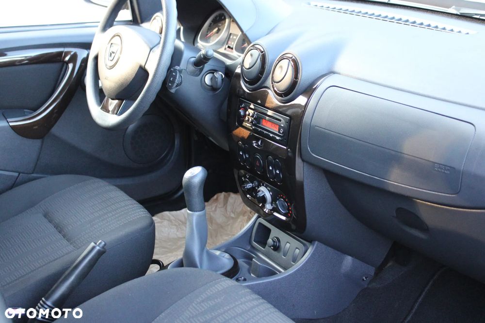 Dacia Duster 1.6 - 21