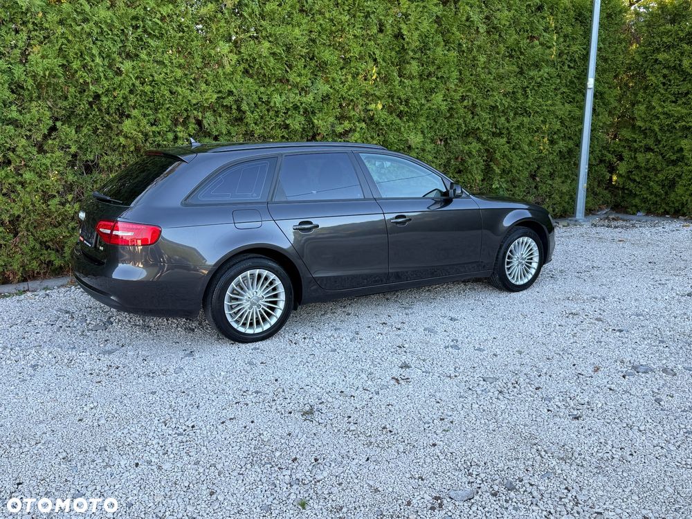 Audi A4 Avant - 13