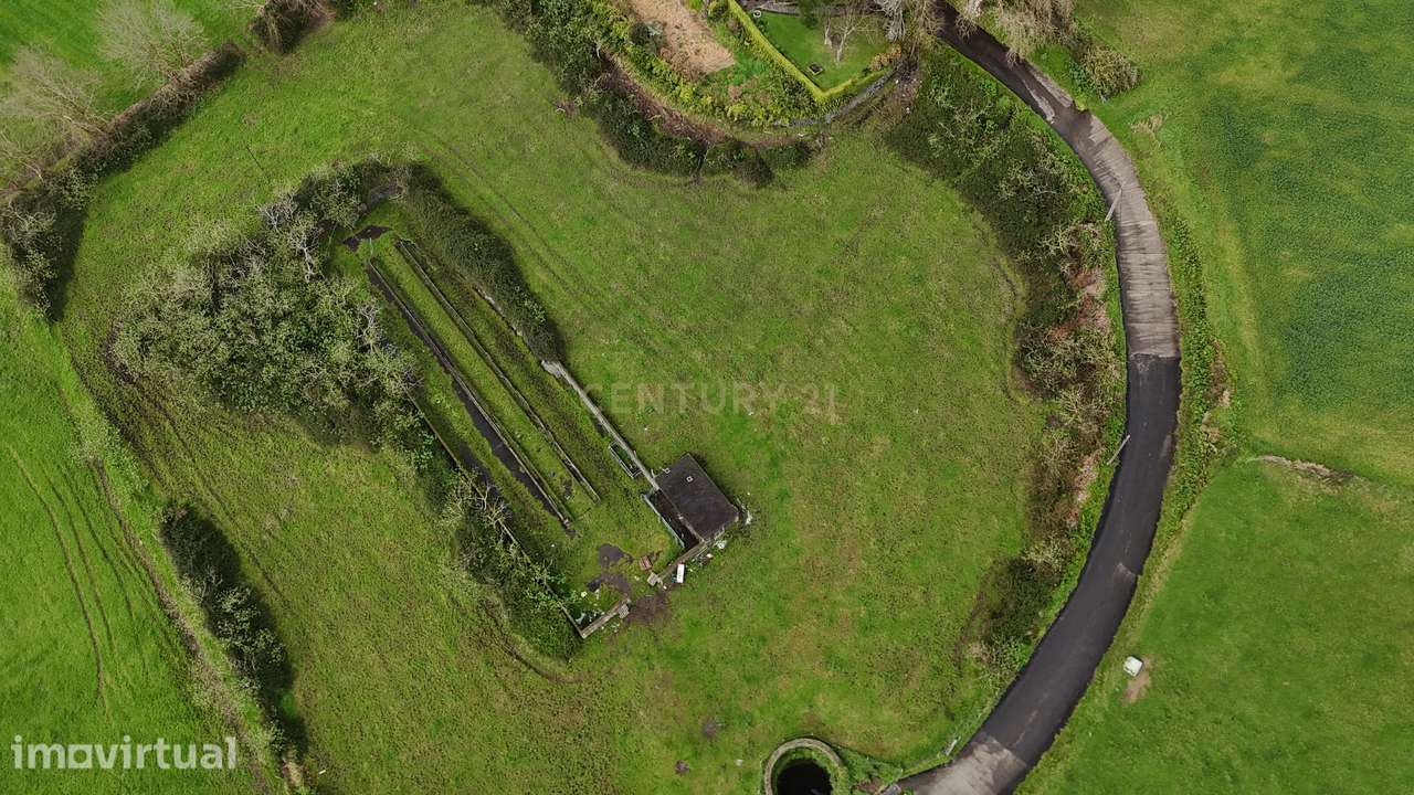 Terreno Rustico na Povoação - Grande imagem: 2/8