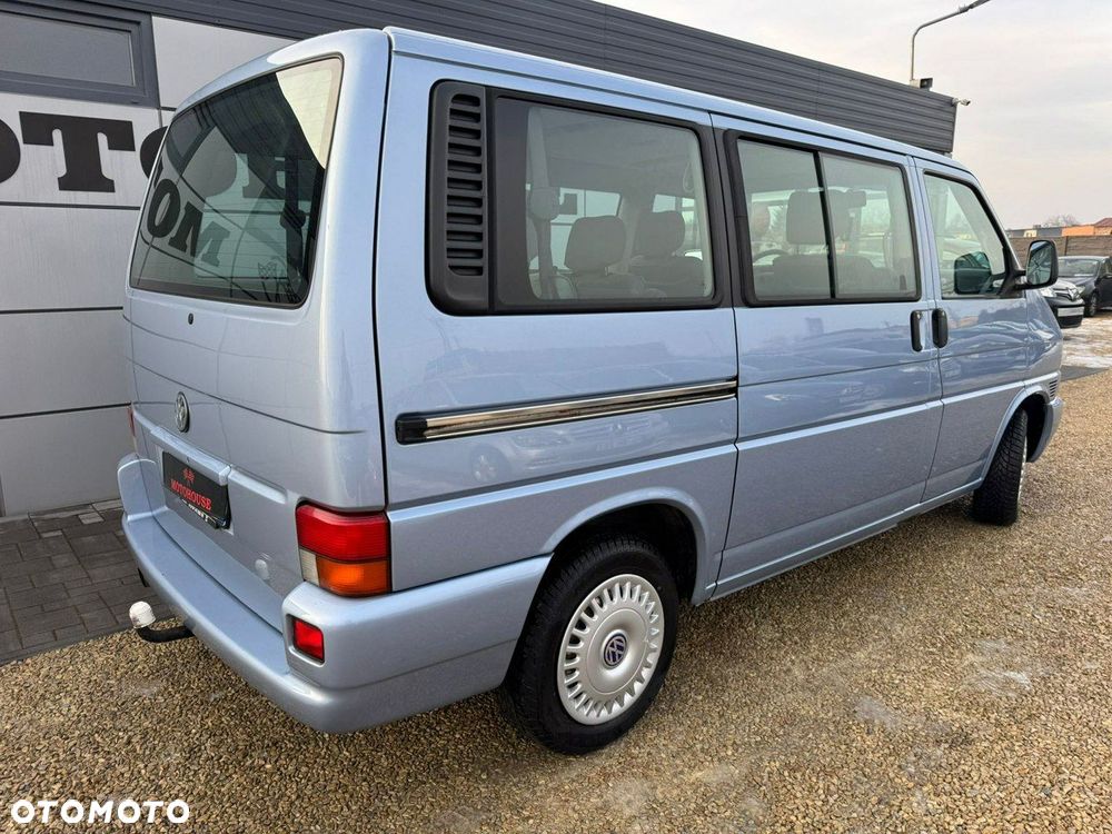 Volkswagen Caravelle - 4