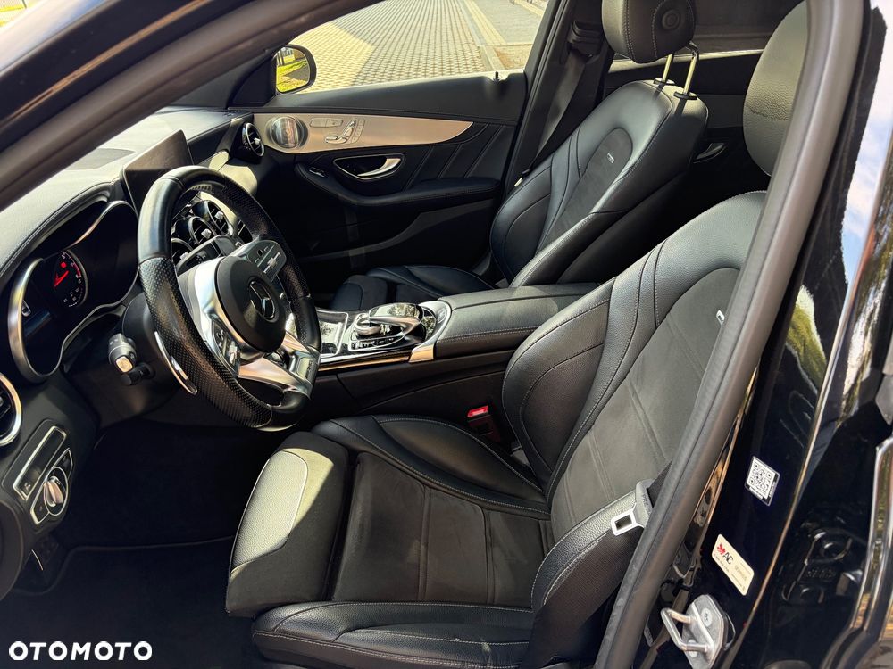 Mercedes-Benz Klasa C 63 AMG 9G - 22