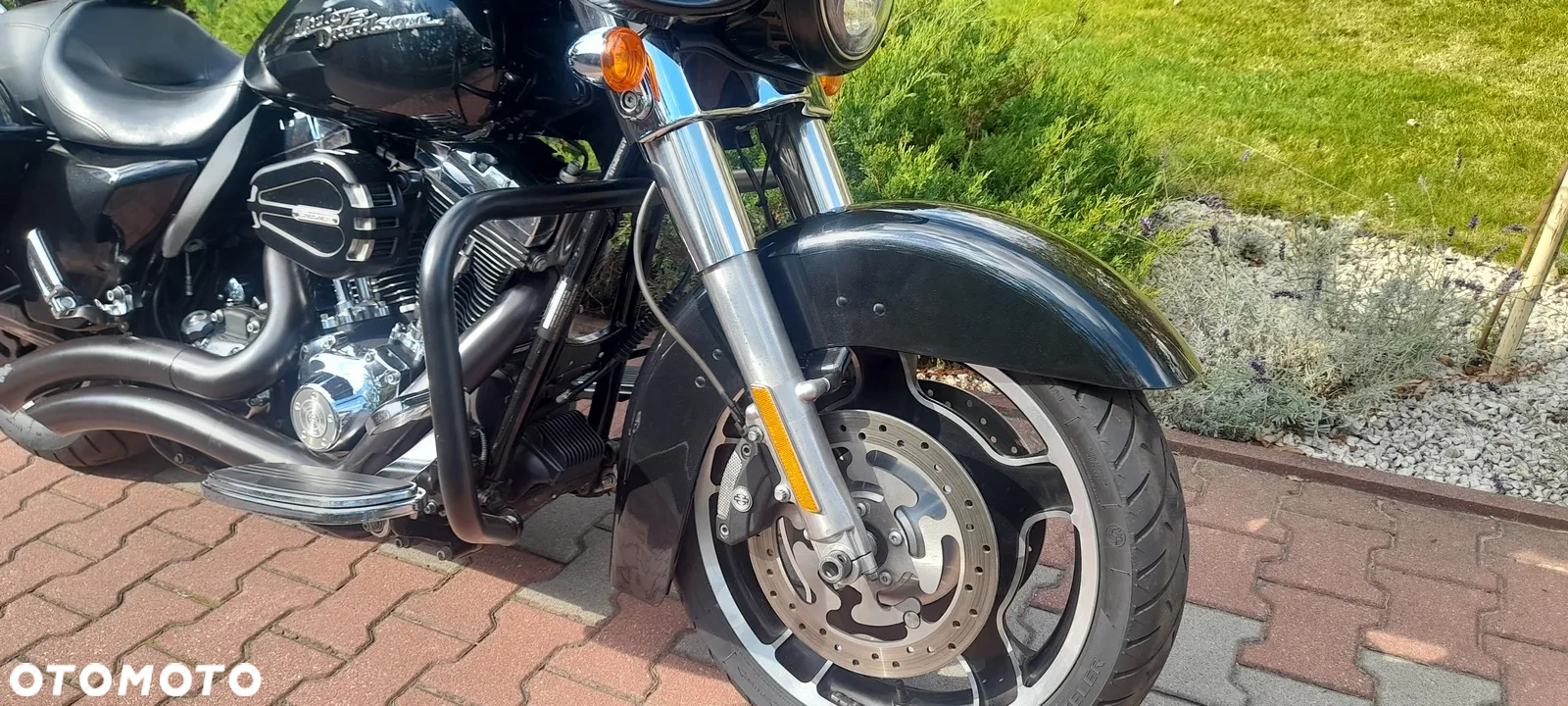 Harley-Davidson Touring Street Glide - 17
