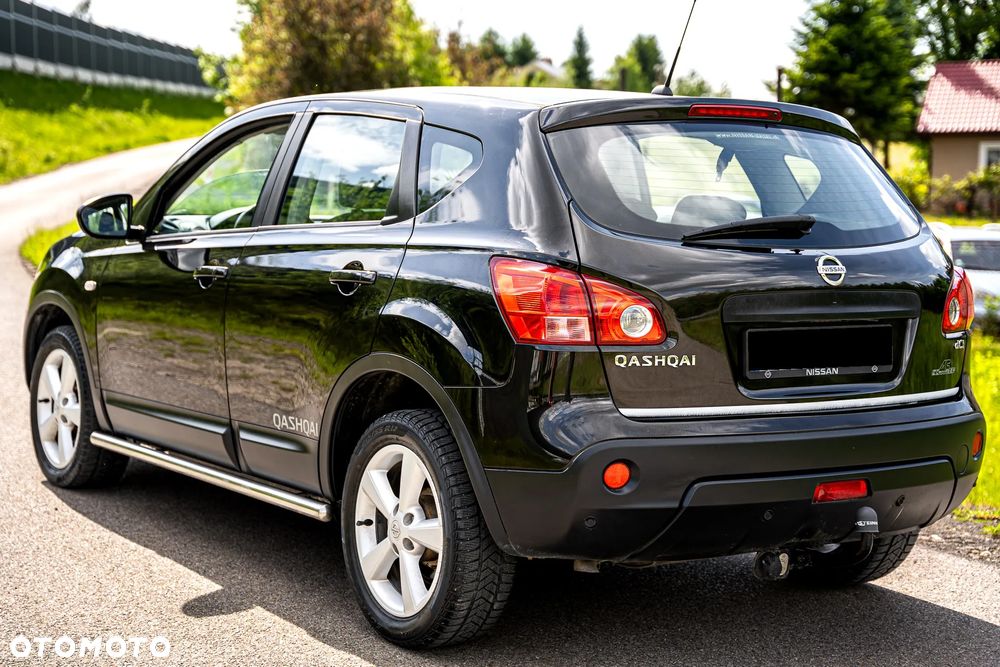 Nissan Qashqai 2.0 dCi 4 x 4 DPF tekna - 8