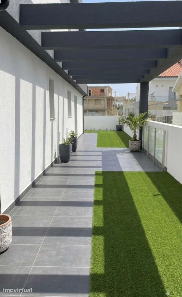 MORADIA T3 - Grande imagem: 2/22