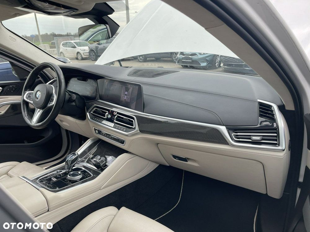 BMW X6M M50d - 10