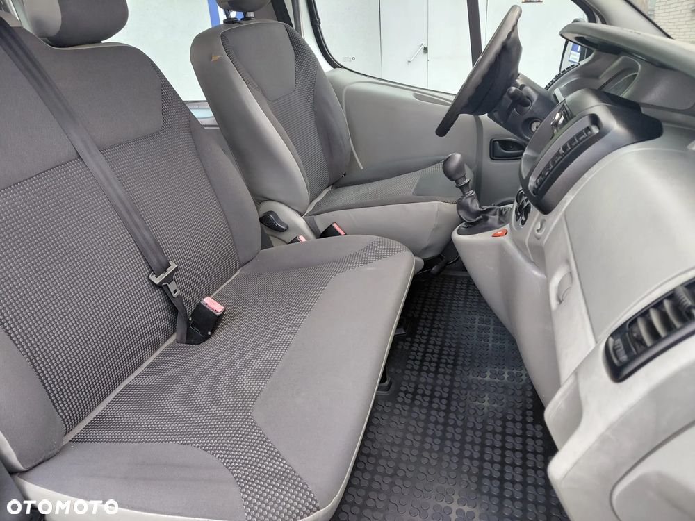Opel VIVARO - 19